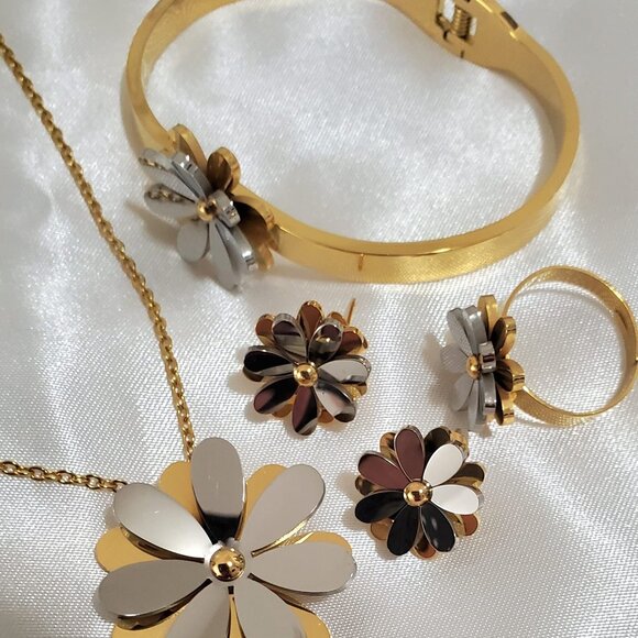 18K Gold Plated Silveand Gold Necklace Jewelry Gift Set - Picture 2 of 4